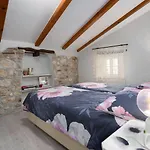 Exquisites Im Herzen Von Mit Meerblick, Nur 150 Meter Zum Appartement