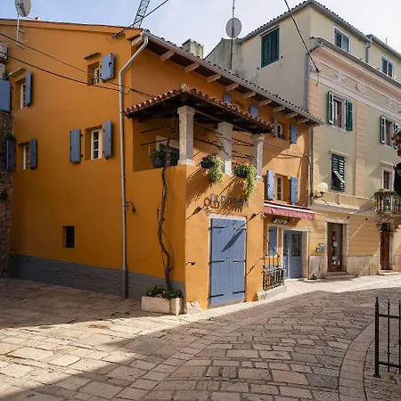 Exquisites Im Herzen Von Mit Meerblick, Nur 150 Meter Zum Appartement Poreč