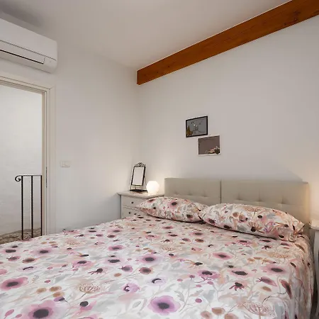 Exquisites Im Herzen Von Mit Meerblick, Nur 150 Meter Zum Appartement *