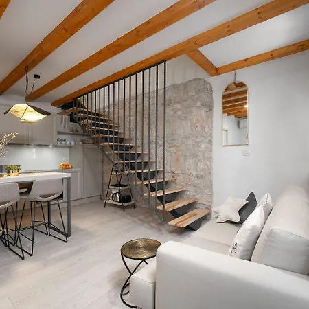 Апартаменти Exquisites Im Herzen Von Mit Meerblick, Nur 150 Meter Zum *