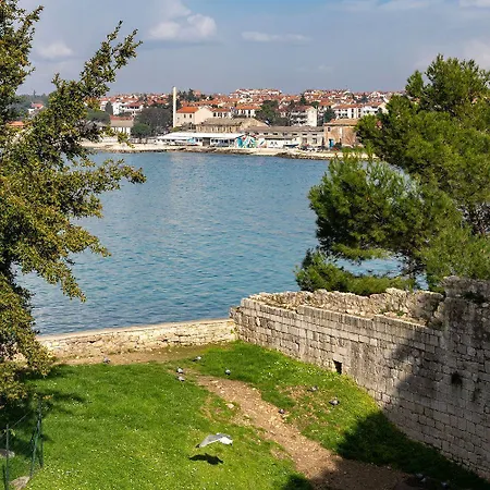 Exquisites Im Herzen Von Mit Meerblick, Nur 150 Meter Zum Апартаменти Пореч