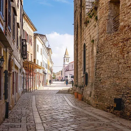 Exquisites Im Herzen Von Mit Meerblick, Nur 150 Meter Zum Пореч