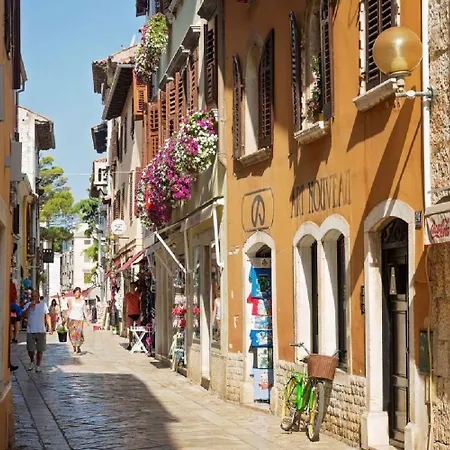 Exquisites Im Herzen Von Mit Meerblick, Nur 150 Meter Zum