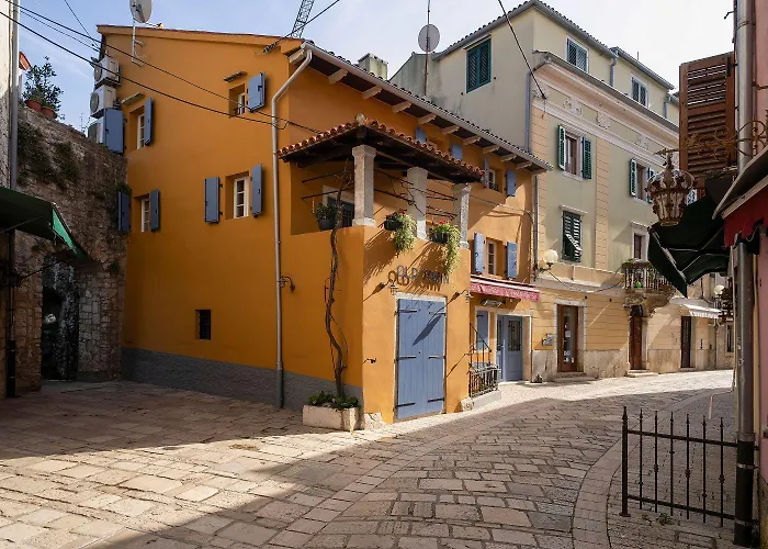 Exquisites Im Herzen Von Mit Meerblick, Nur 150 Meter Zum Apartman Poreč