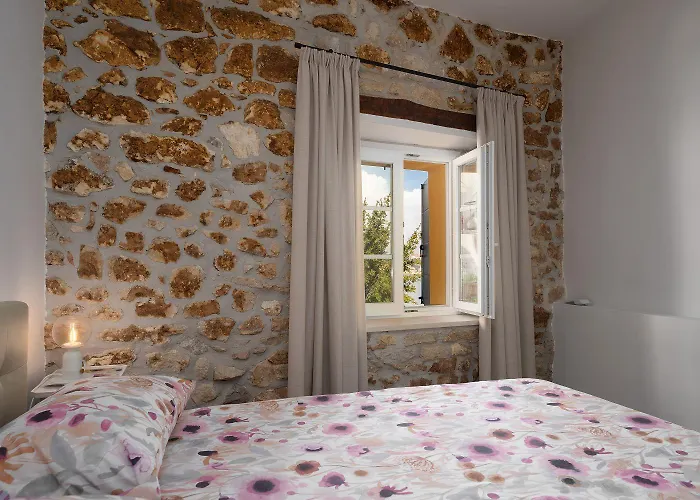 Apartman Exquisites Im Herzen Von Mit Meerblick, Nur 150 Meter Zum Poreč
