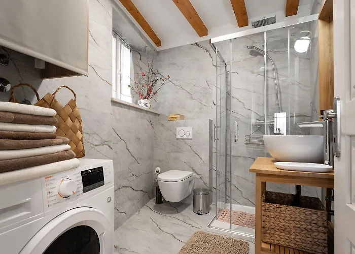 Apartman Exquisites Im Herzen Von Mit Meerblick, Nur 150 Meter Zum