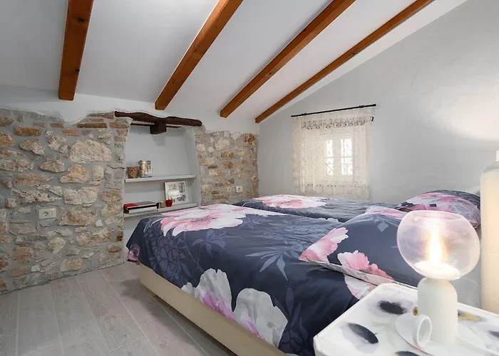 Exquisites Im Herzen Von Mit Meerblick, Nur 150 Meter Zum Apartman