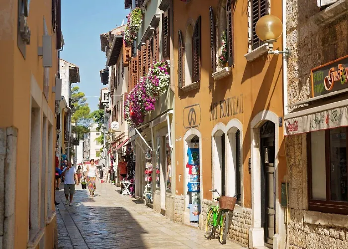 Exquisites Im Herzen Von Mit Meerblick, Nur 150 Meter Zum