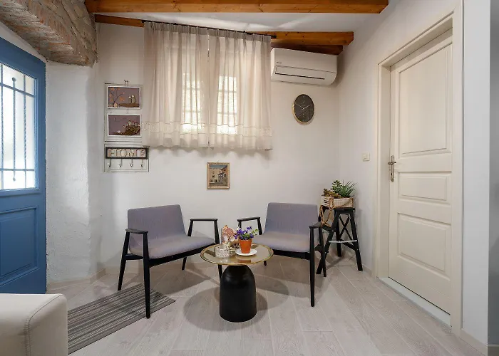 Exquisites Im Herzen Von Mit Meerblick, Nur 150 Meter Zum *